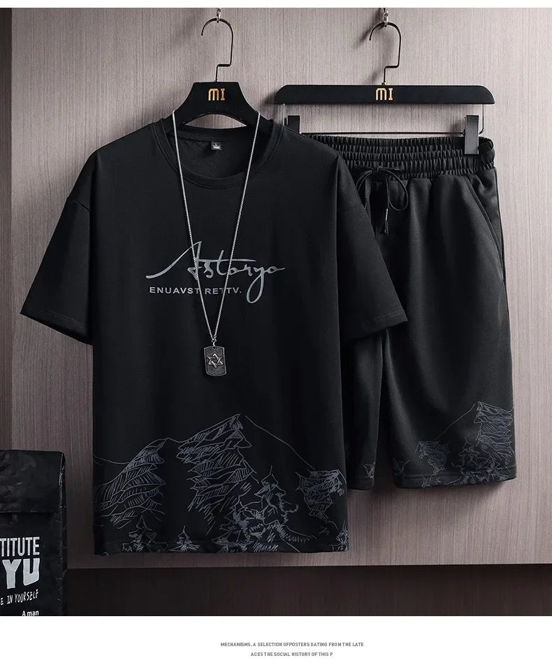 Men’s Ice Silk Gradient Set – Lightweight Short-Sleeve Tee & Casual Shorts for Summer Comfort and Sporty Style