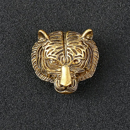 High-end Metal Wolf Head Brooch Metal Animal Lion Badge Lapel Pins for Men Vintage Suit Collar Accessories Casual Jewelry Gifts