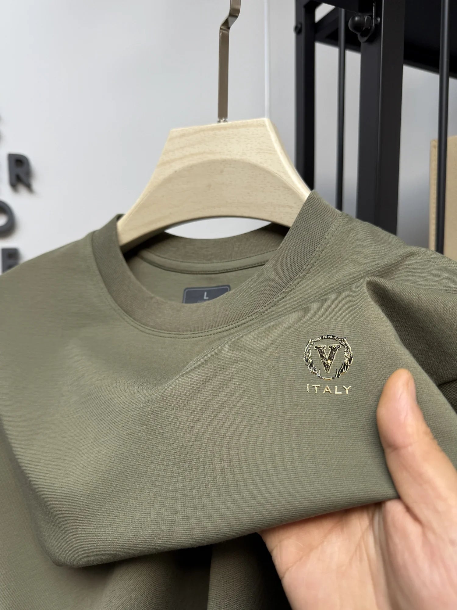 Set The 2025 new men's high-end 100% pure cotton premium T-shirt is a breathable and sweat-absorbent pure cotton T-shirt from Europe - Ellianto fashion Men's