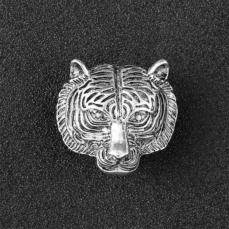 High-end Metal Wolf Head Brooch Metal Animal Lion Badge Lapel Pins for Men Vintage Suit Collar Accessories Casual Jewelry Gifts