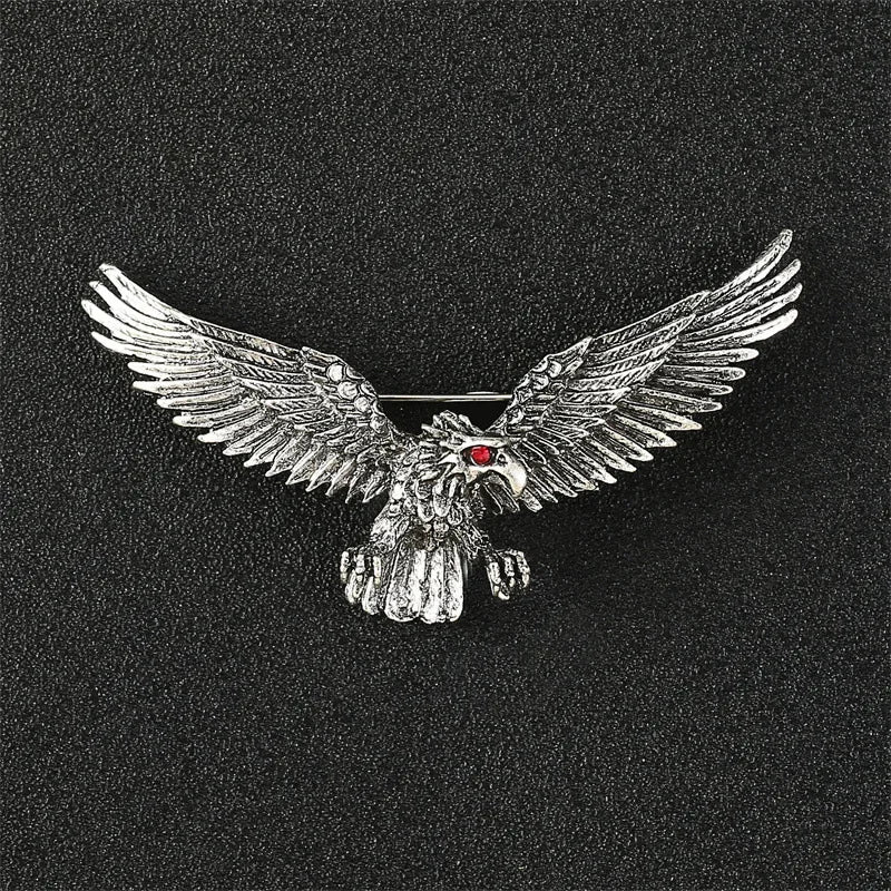 High-end Metal Wolf Head Brooch Metal Animal Lion Badge Lapel Pins for Men Vintage Suit Collar Accessories Casual Jewelry Gifts