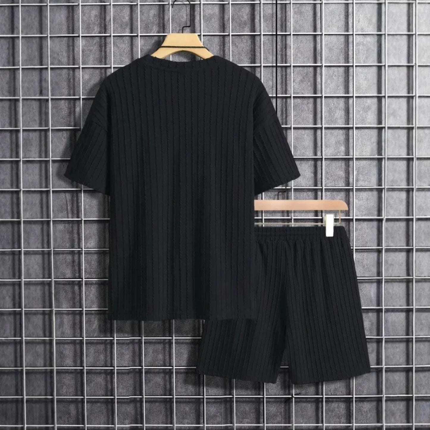 New men's sporty solid-color round-neck pullover vertical striped T-shirt, shorts and short sleeves two-piece casual set 2025 - Ellianto fashion Men's