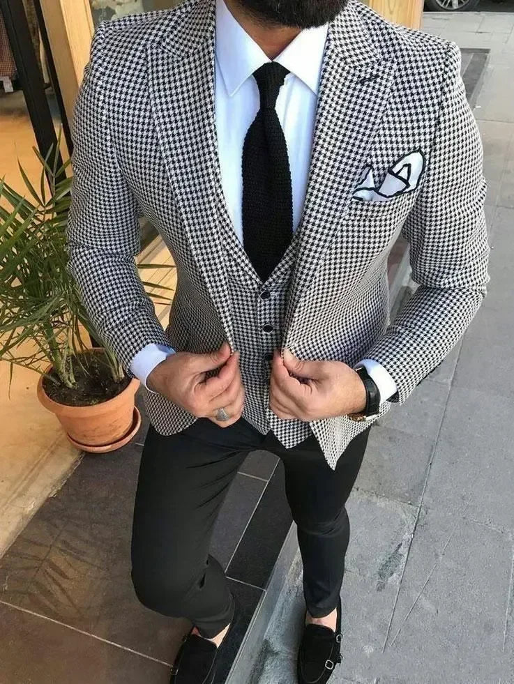 Slim Fit Formal Men Suits 3 Pcs Groom Tuxedos Notch Lapel Olive Green Groom Tuxedo for Wedding Best Man (Jacket + Vest + Pants) - Ellianto fashion Men's