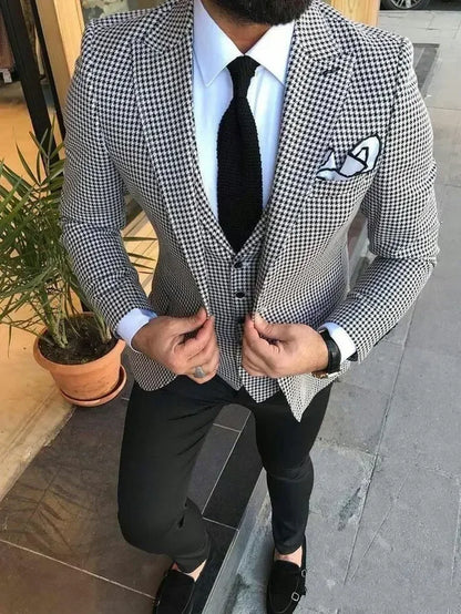 Slim Fit Formal Men Suits 3 Pcs Groom Tuxedos Notch Lapel Olive Green Groom Tuxedo for Wedding Best Man (Jacket + Vest + Pants) - Ellianto fashion Men's