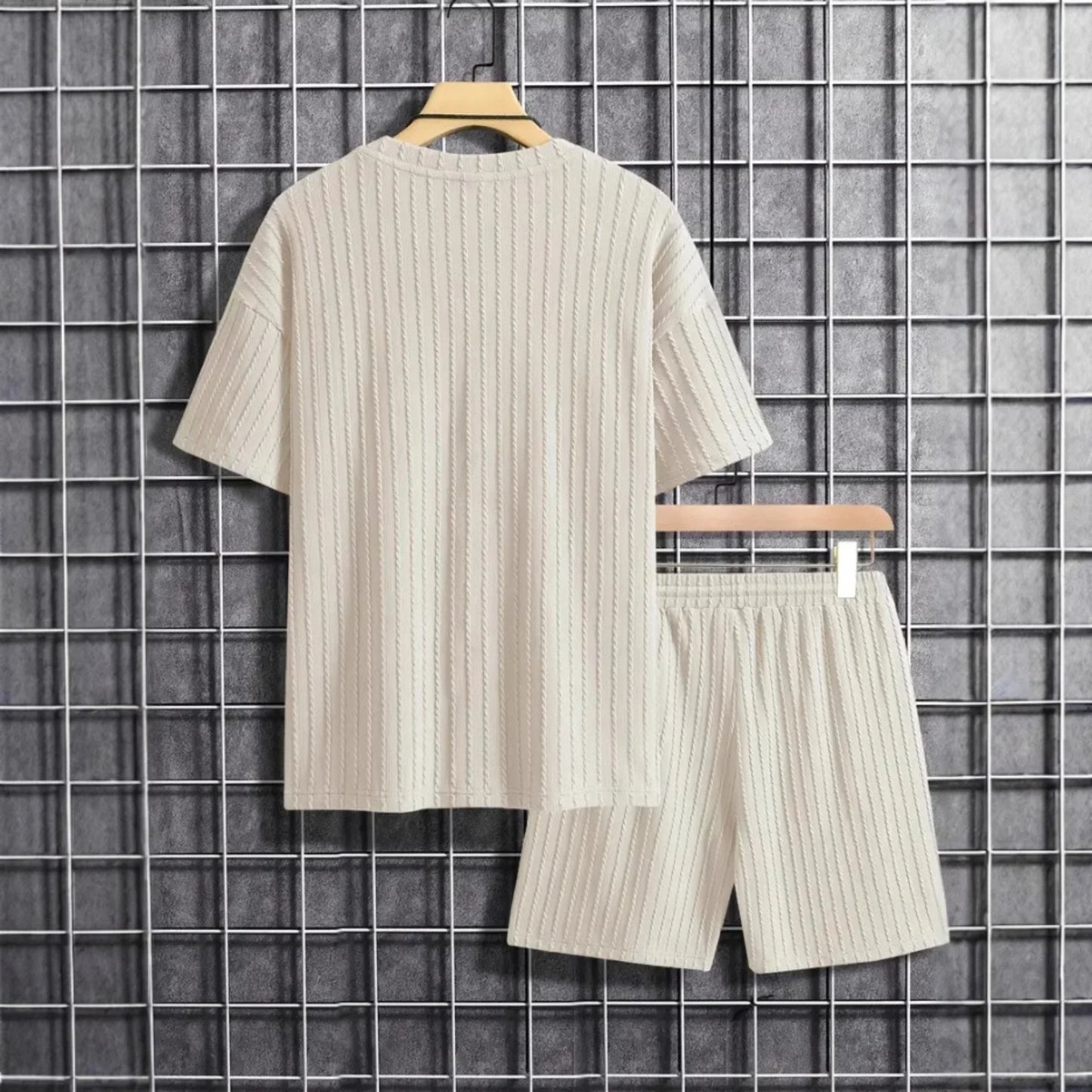 New men's sporty solid-color round-neck pullover vertical striped T-shirt, shorts and short sleeves two-piece casual set 2025 - Ellianto fashion Men's